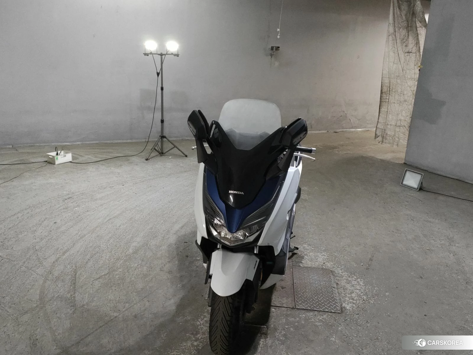 Проданный Honda FORZA id 3948453 из Японии, фото 3