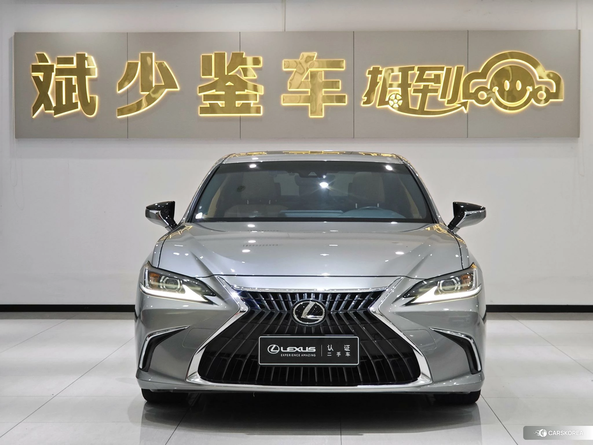 Lexus ES 2022 Серебристо-серый из Китая, фото 6