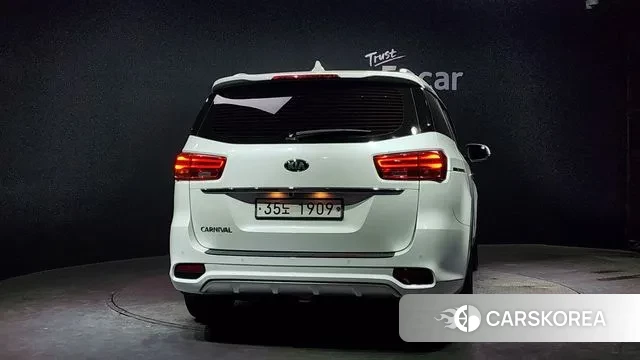 Kia The New Carnival id 3672651 из Кореи 14