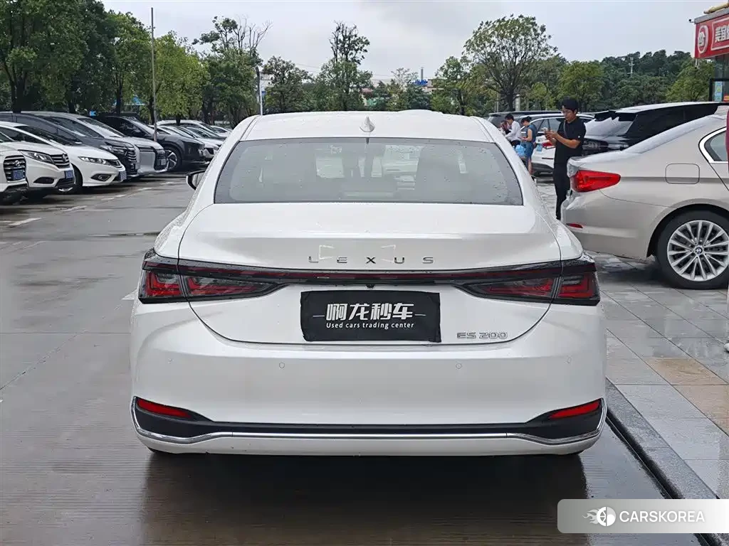 Lexus ES 2025 Белый из Китая, фото 4