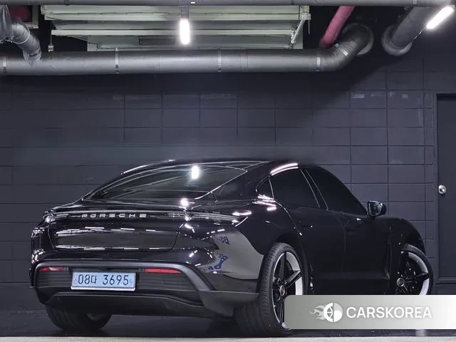 Porsche Taycan id 3263985 из Кореи 14