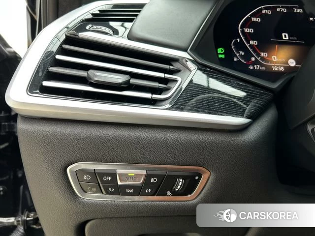 BMW X7 id 4278921 из Китая 26