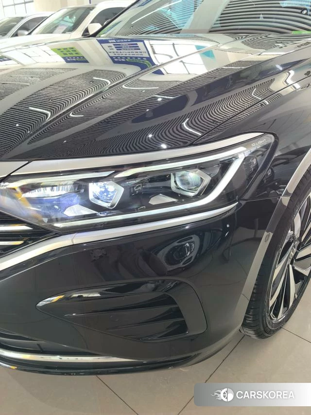 Volkswagen Passat id 4258504 из Китая 8