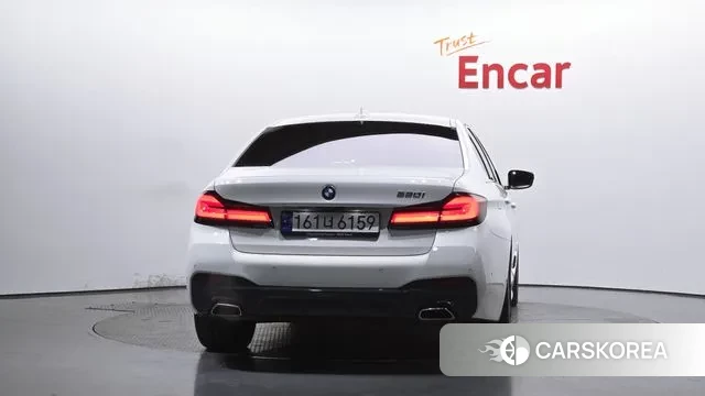 BMW 5 Series (G30) id 3555549 из Кореи 14