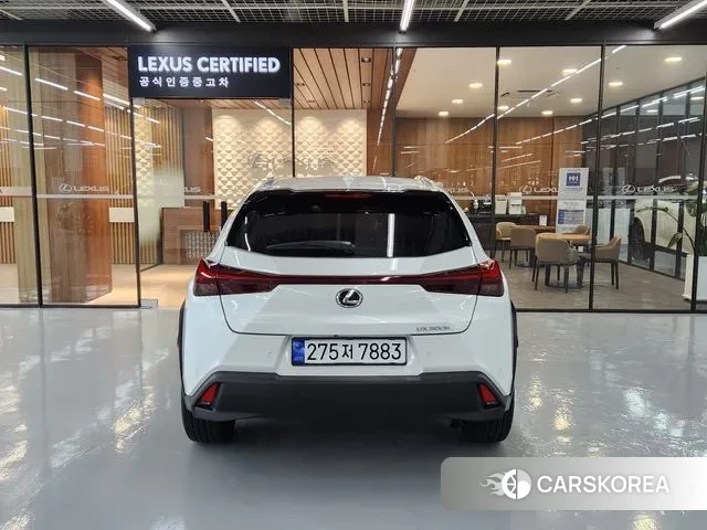 Lexus UX300h id 3365288 из Кореи 14