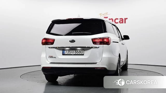 Kia The New Carnival id 4873335 из Кореи 14