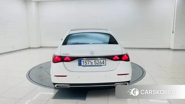 Mercedes-Benz E-Class W214 id 3217439 из Кореи 14