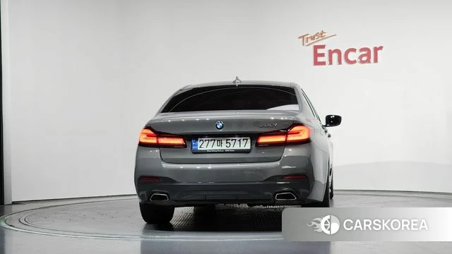 BMW 5 Series (G30) id 3843374 из Кореи 14