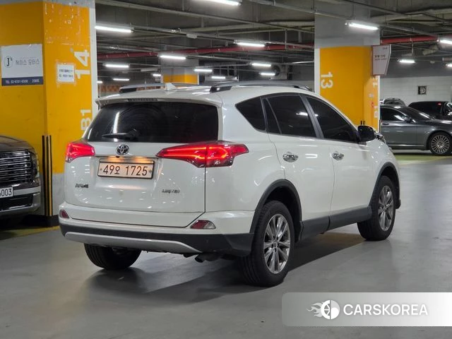 Toyota RAV4 id 4465494 из Кореи 14