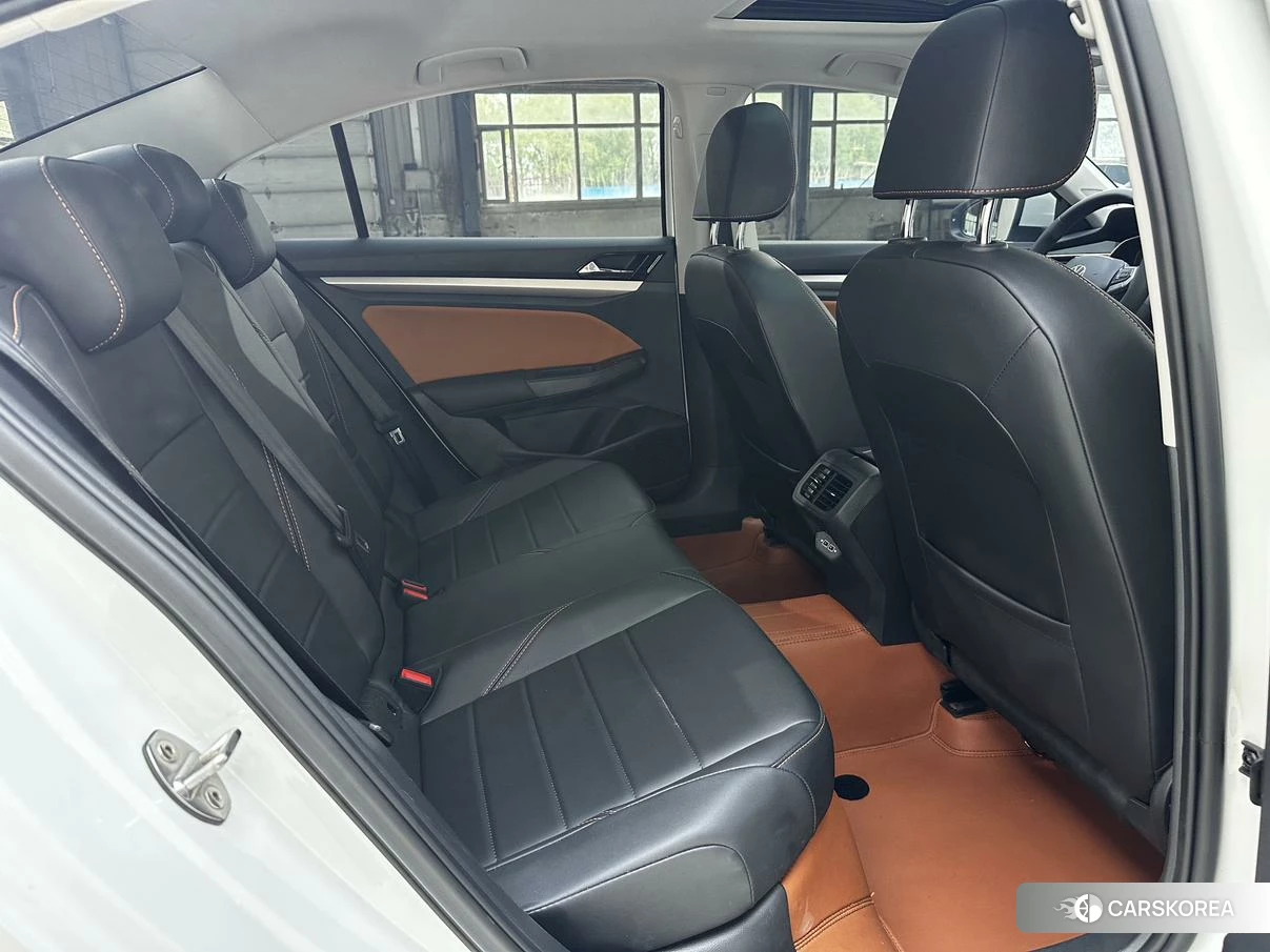 Volkswagen Bora id 4493124 из Китая 23