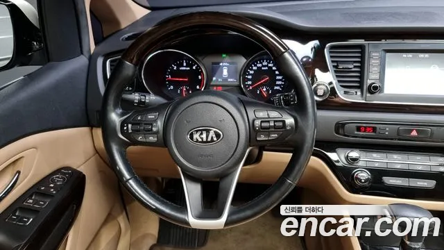 Kia The New Carnival id 2607350 из Кореи 14