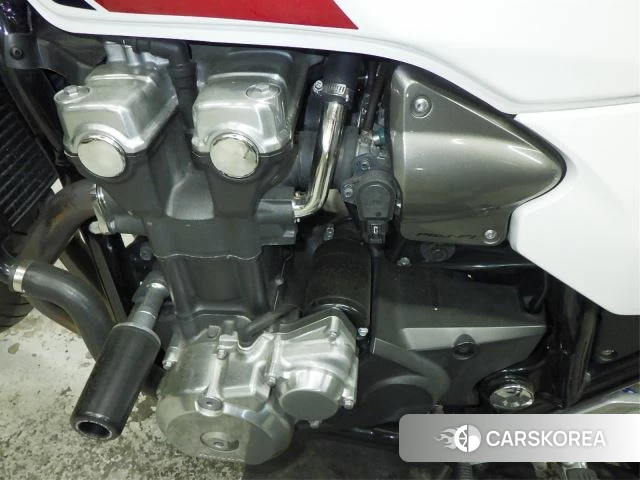 Engine photo
