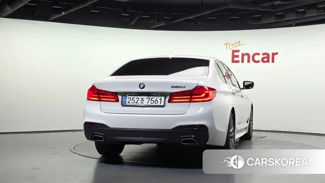 BMW 5 Series (G30) id 4703627 из Кореи 14
