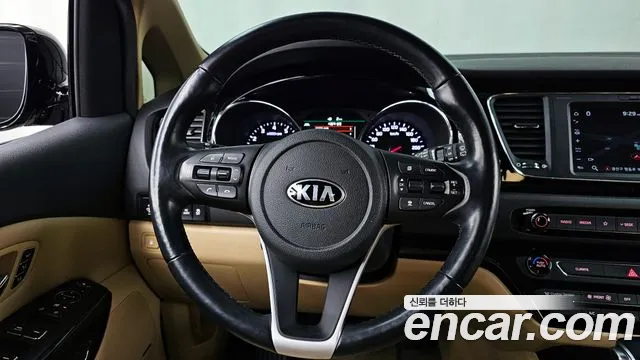 Kia The New Carnival id 2526158 из Кореи 14