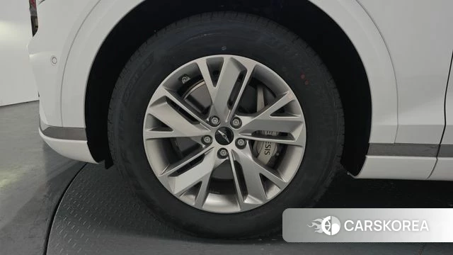 Genesis GV70 id 4177467 из Кореи 14