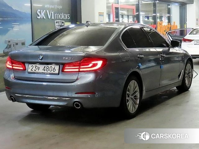 BMW 5 Series (G30) id 4020504 из Кореи 14