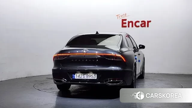 Hyundai The New Grandeur IG id 3708630 из Кореи 14