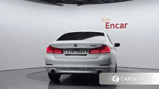 BMW 5 Series (G30) id 3284468 из Кореи 14