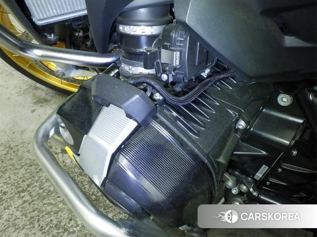 Engine photo
