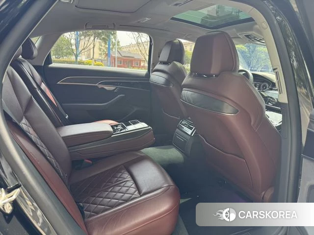 Audi A8 2021 Черный из Китая, фото 4