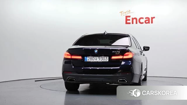 BMW 5 Series (G30) id 4535266 из Кореи 27