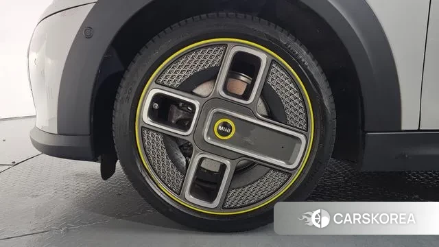 Mini Cooper Electric id 3411425 из Кореи 14