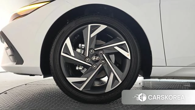 Hyundai The New Avante (CN7) id 4639781 из Кореи 30