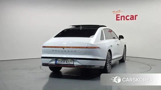 Hyundai Grandeur (GN7) id 3775908 из Кореи 14