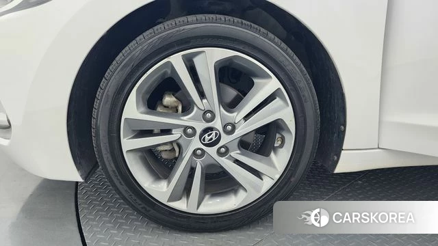 Hyundai Avante AD id 4206720 из Кореи 24