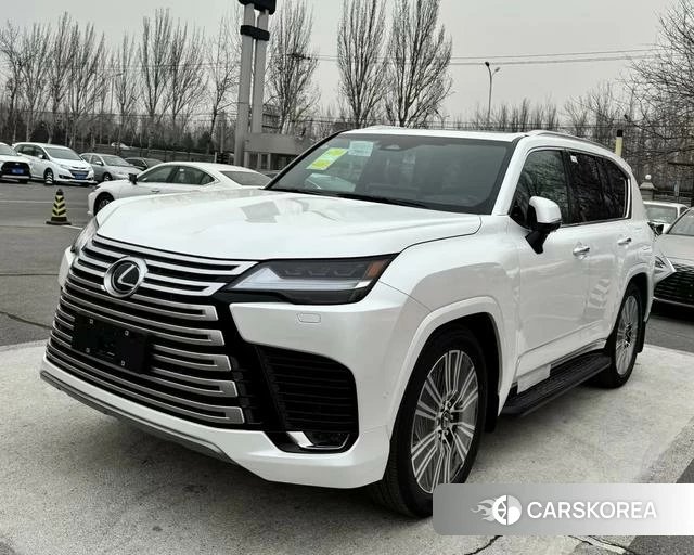 Lexus LX id 4239655 из Китая 17