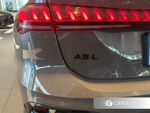 Audi A5L id 4271816 из Китая 13