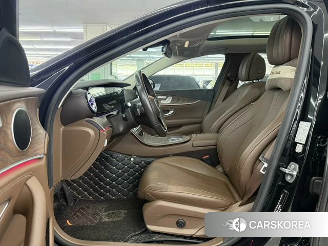 Mercedes-Benz E-class PHEV 2023 Черный из Китая, фото 6