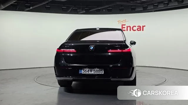 BMW 7 Series (G70) id 3734529 из Кореи 14