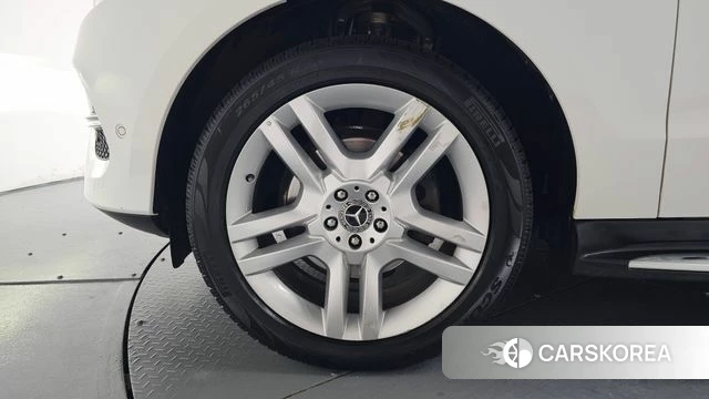 Mercedes-Benz GLE - Class W166 id 4742195 из Кореи 28