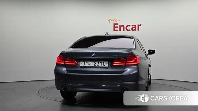 BMW 5 Series (G30) id 3955865 из Кореи 14