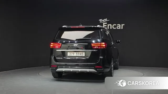 Kia The New Carnival id 2995388 из Кореи 14