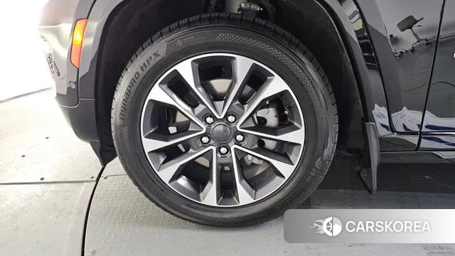 Jeep Grand Cherokee (WL) id 3701198 из Кореи 14