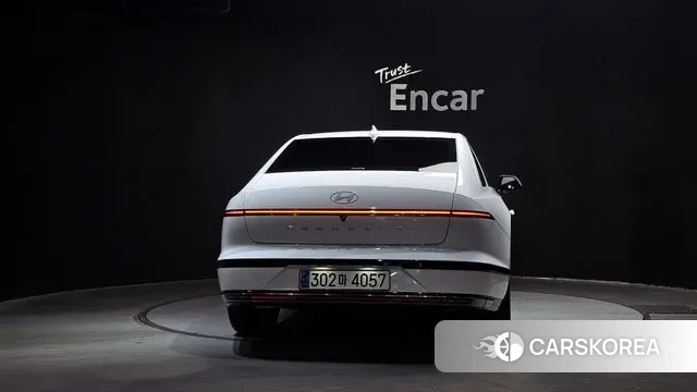 Hyundai Grandeur (GN7) id 3359957 из Кореи 14