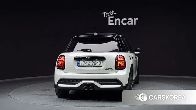 Mini Cooper S id 2939332 из Кореи 14
