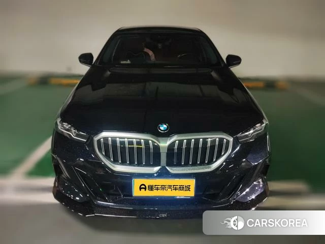BMW 5 series 2024 Черный из Китая, фото 4