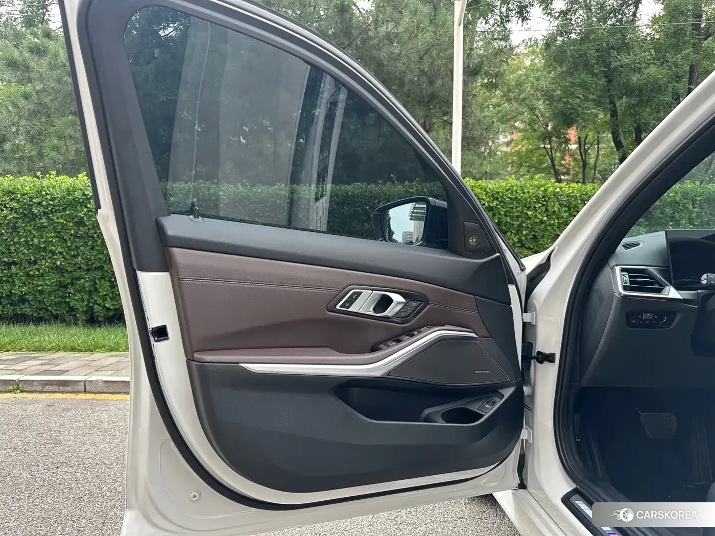 BMW 3 series id 4576333 из Китая 16