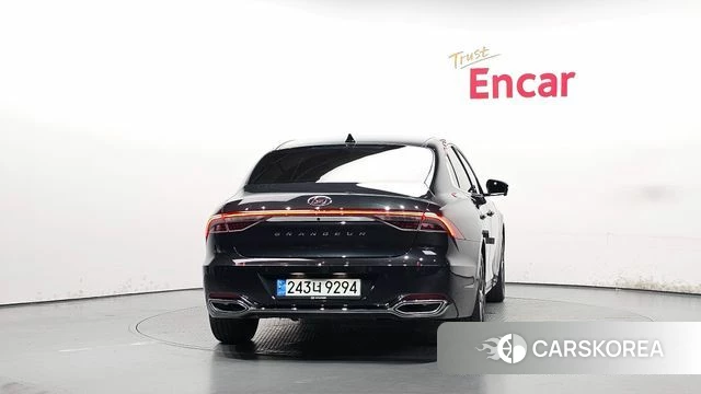 Hyundai The New Grandeur IG id 4899922 из Кореи 30