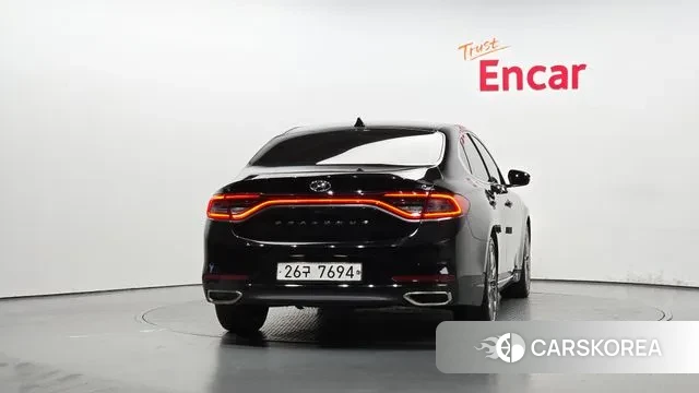 Hyundai Grandeur IG id 3284127 из Кореи 14