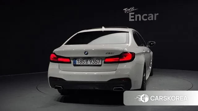 BMW 5 Series (G30) id 3546320 из Кореи 14