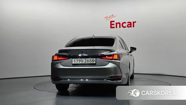 Lexus ES300h 7th generation id 4696737 из Кореи 31