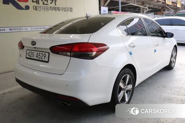 Kia The New K3 id 3641851 из Кореи 14