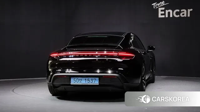 Porsche Taycan id 3043023 из Кореи 14