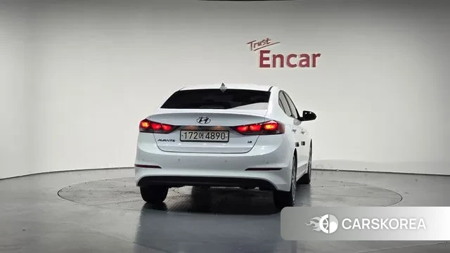 Hyundai Avante AD id 3429511 из Кореи 14