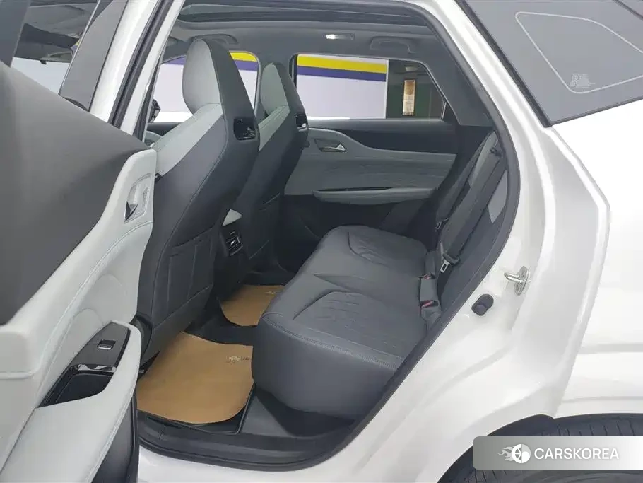 Chang'an Changan UNI-Z New Energy id 4570293 из Китая 10
