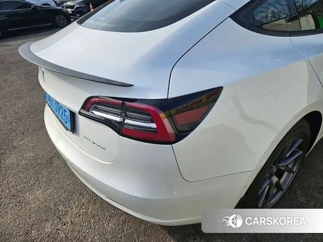 Tesla Model 3 2021 Белый из Кореи, фото 4